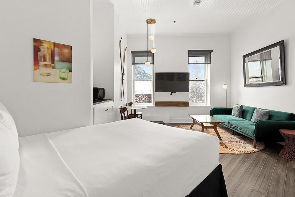 Independence Square 202, Hotel Room Over-Looking The Mall And Aspen Mountain Eksteriør billede